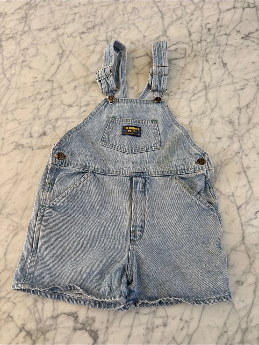 VTG Oshkosh B’gosh Vestback Denim Short Overalls short size 6Y